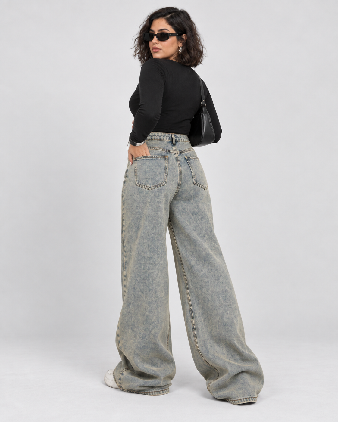 Dirty Washed Wide Leg Jeans - WDE 04
